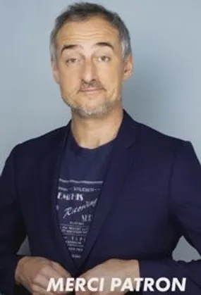 Affiche officielle du film Merci Patron ! (2023) en French - HDLight - Regarder en streaming sur GauloisFlix