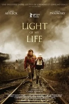 Affiche officielle du film Light of My Life (2019) en French - HDLight - Regarder en streaming sur GauloisFlix