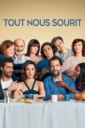 Affiche officielle du film Tout nous sourit (2021) en French - HDLight - Regarder en streaming sur GauloisFlix
