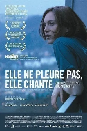 Affiche du film Elle ne pleure pas, elle chante