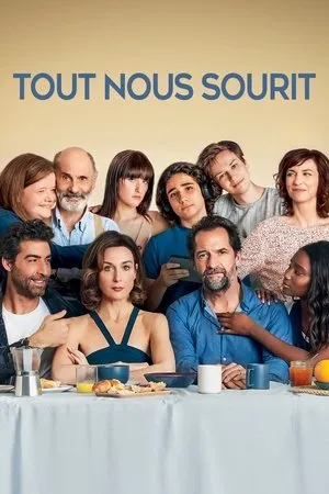 Affiche du film Tout nous sourit